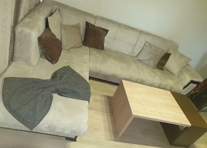 Luxury Two Bedroom Flat *